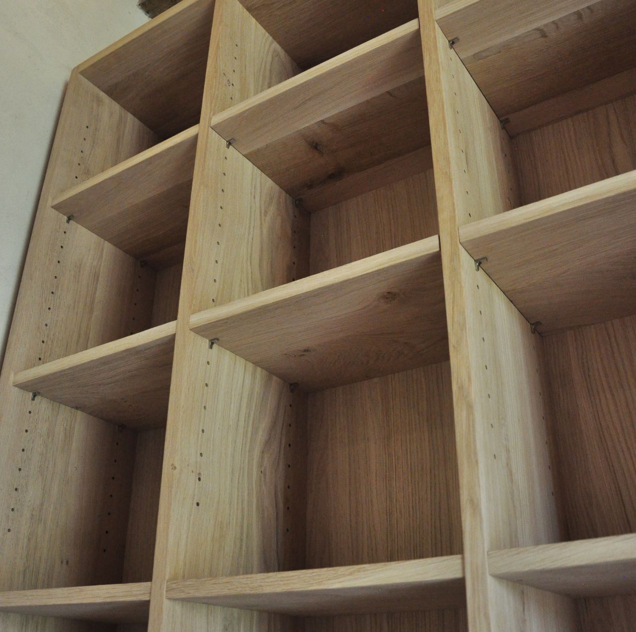 bibliothèques à tablettes réglables