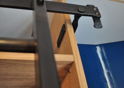 Bibliothèque avec échelle détail rail échelle butée